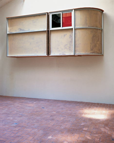 Pedro Cabrita Reis, Dans les Villes #2, 1998