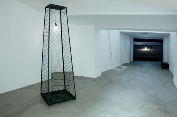 Mariana Vassileva, Break In / Out: Breathing Light, 2013 Mariana Vassileva, Break In / Out: Breathing Light, 2013